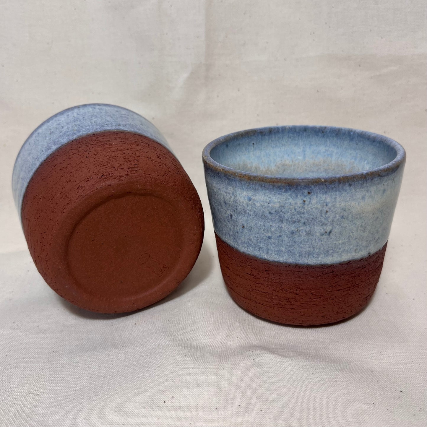 Koffiekop Zeeblauw & rode klei met grove chamotte