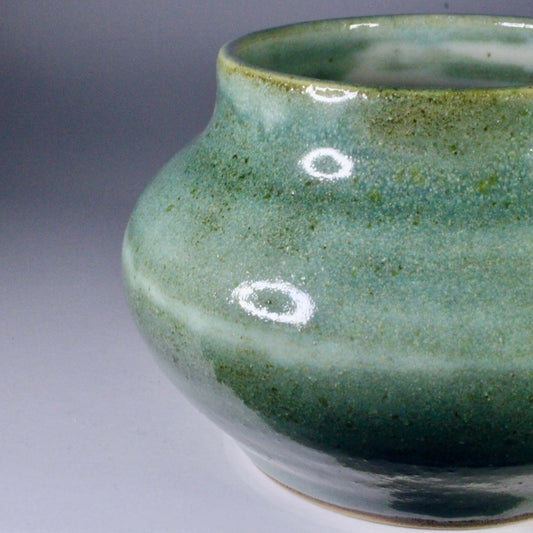 Voorraadpotje groen en wit met bondel