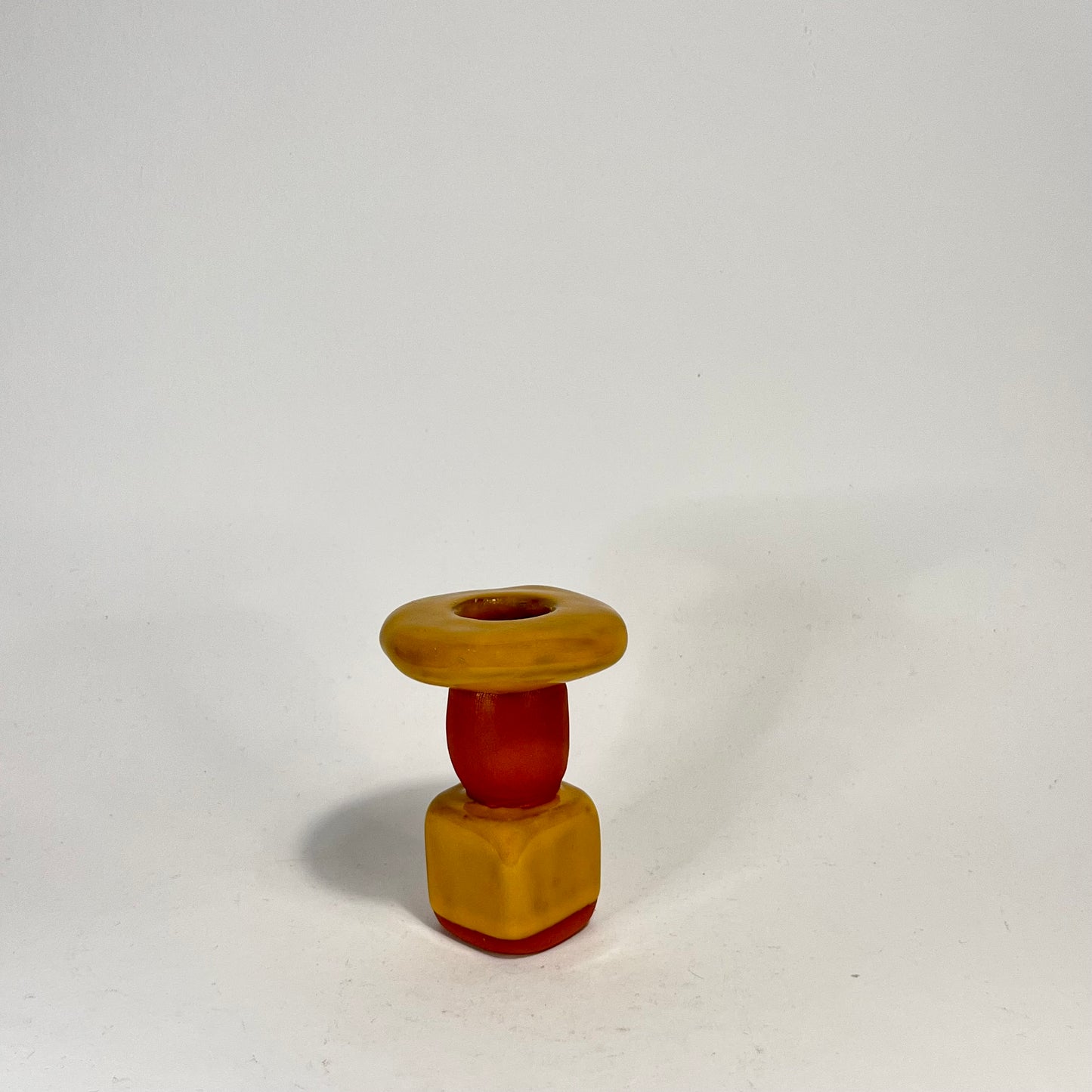 Kleine kandelaar geel