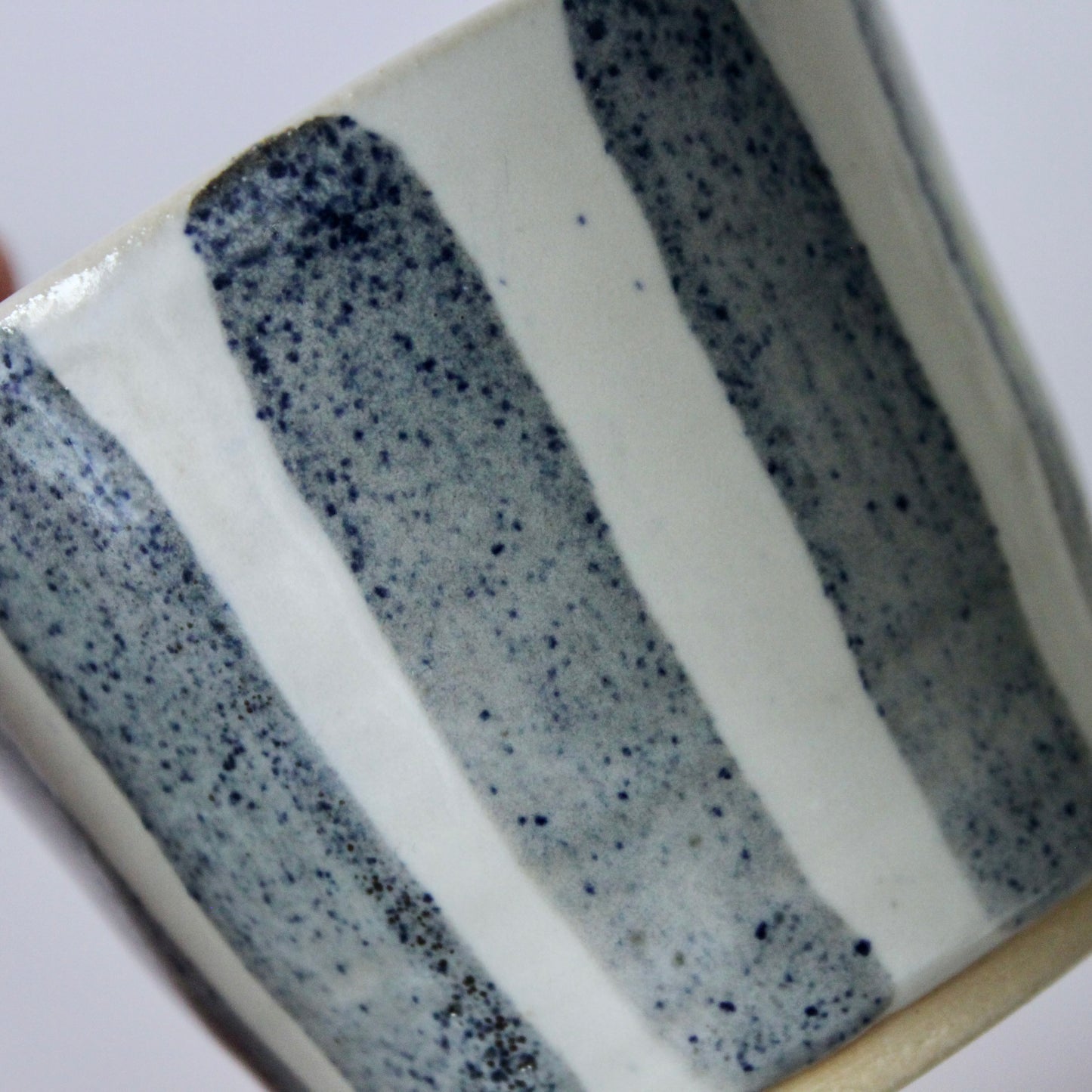 Koffiekopje gestreept zonder oor