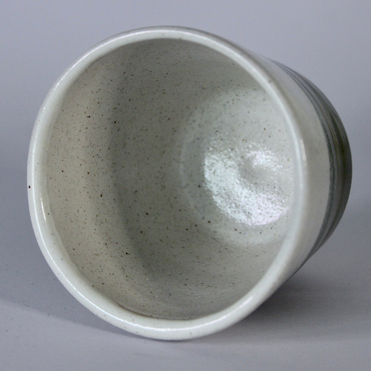 Koffiekopje zonder oor, wit en groen